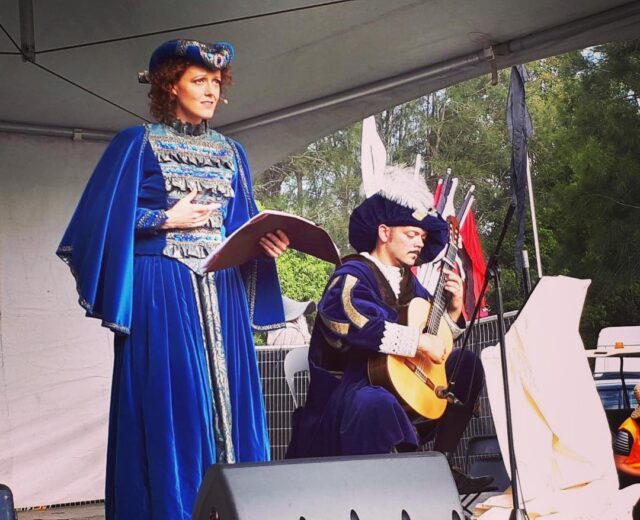 Another performance at the 2019 Blacktown Medieval Fayre.
As always it was very well organized, and it was a pleasure to be part of it! Thanks to all the friends for coming over and listen to our music! #blacktownmedievalfayre2019 #blacktownmedievalfayre #blacktown #renaissancefaire #medievalfair #classicalmusic #musicians #musiciansofinstagram #performance #costumes